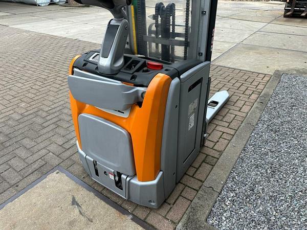 Grote foto vs 22446 elektrische triplex stapelaar still 4.716mm weinig uren doe het zelf en verbouw hefwerktuigen