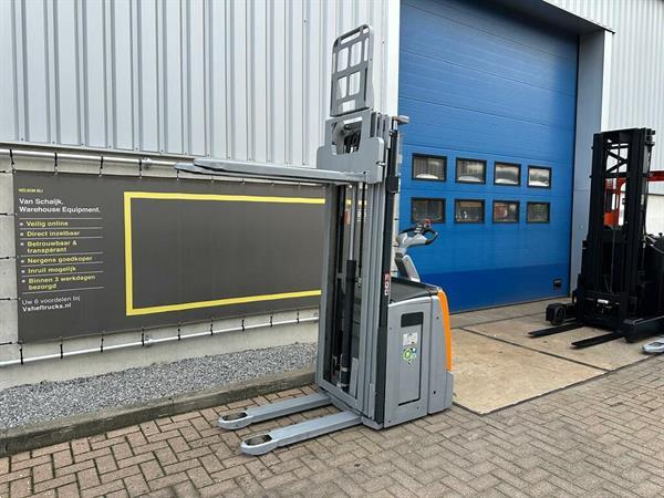 Grote foto vs 22446 elektrische triplex stapelaar still 4.716mm weinig uren doe het zelf en verbouw hefwerktuigen