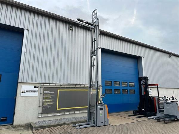 Grote foto vs 22446 elektrische triplex stapelaar still 4.716mm weinig uren doe het zelf en verbouw hefwerktuigen