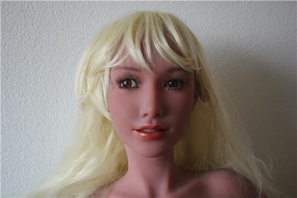 Grote foto mooie sexpop van het merk dolls castle erotiek poppen