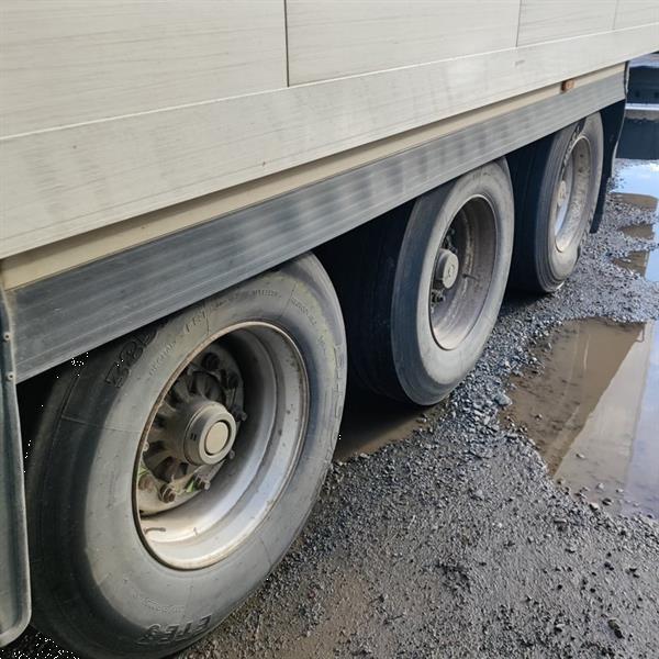 Grote foto schmitz doe het zelf en verbouw vrachtwagens