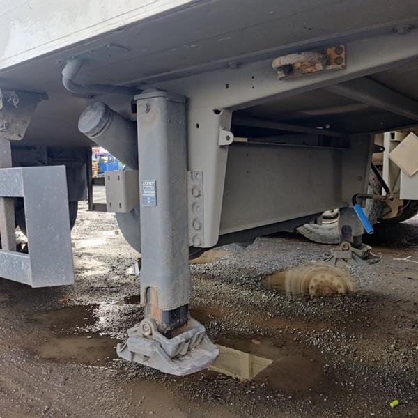 Grote foto schmitz doe het zelf en verbouw vrachtwagens