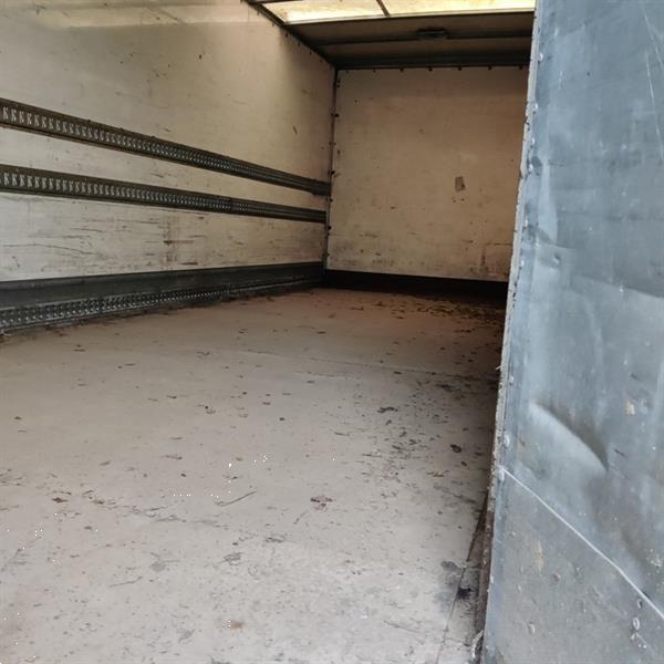 Grote foto man tgl doe het zelf en verbouw vrachtwagens