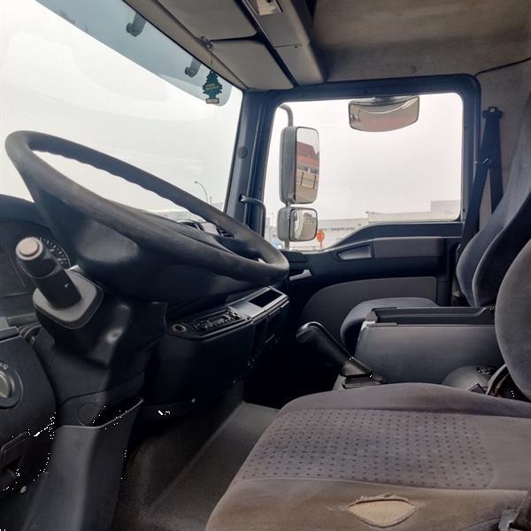 Grote foto man tgl doe het zelf en verbouw vrachtwagens