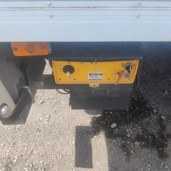 Grote foto renault midlum with hanging work in the fridge doe het zelf en verbouw vrachtwagens