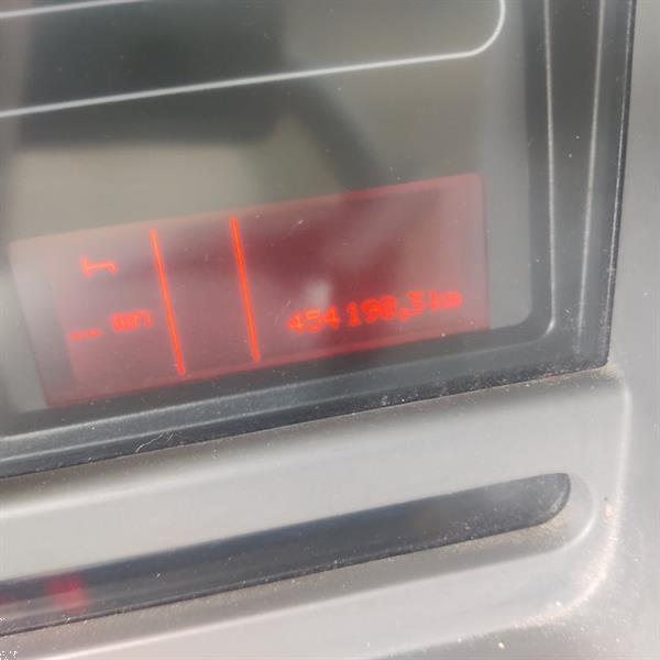 Grote foto renault midlum with hanging work in the fridge doe het zelf en verbouw vrachtwagens