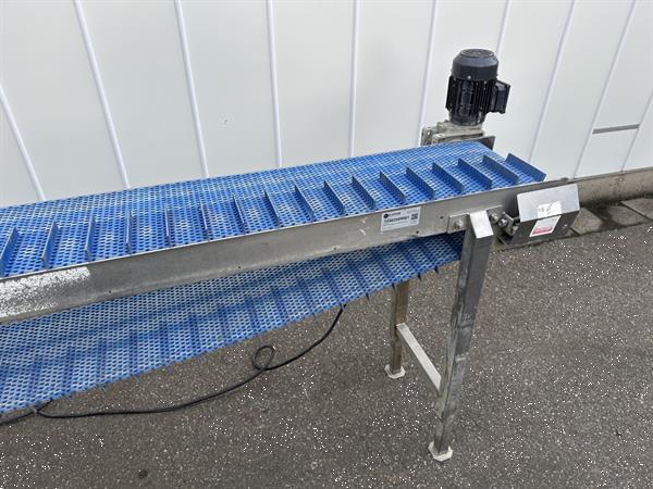Grote foto peter cox wasmachine voor lente ui met blad en wortelsnijder agrarisch tuinbouw