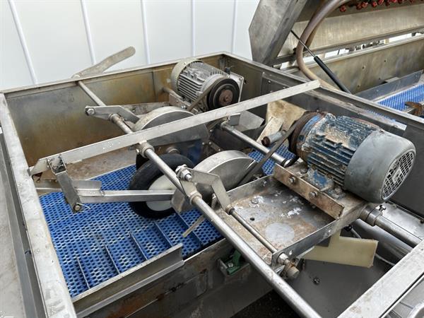 Grote foto peter cox wasmachine voor lente ui met blad en wortelsnijder agrarisch tuinbouw