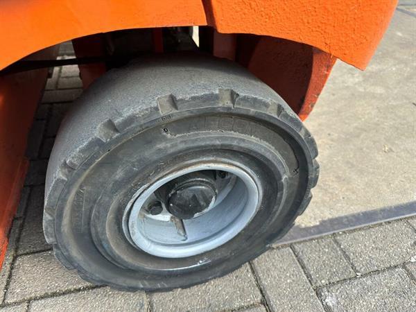 Grote foto vs 22451 lpg triplex heftruck bt 5510mm sideshift agrarisch heftrucks