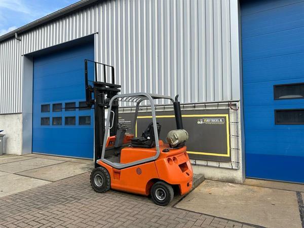 Grote foto vs 22451 lpg triplex heftruck bt 5510mm sideshift agrarisch heftrucks