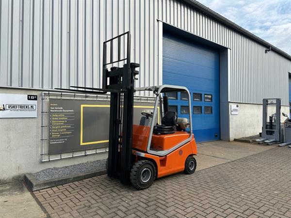 Grote foto vs 22451 lpg triplex heftruck bt 5510mm sideshift agrarisch heftrucks