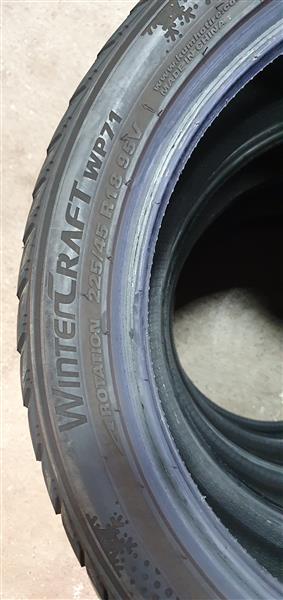Grote foto winterbanden 225 45 18 95v auto onderdelen banden en velgen