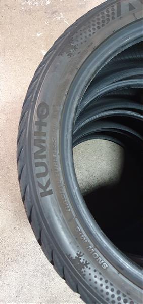 Grote foto winterbanden 225 45 18 95v auto onderdelen banden en velgen