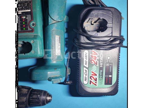 Grote foto 2x boormachines makita werkt 4x batterijen 8 opladers doe het zelf en verbouw ijzerwaren en bevestigingsmiddelen