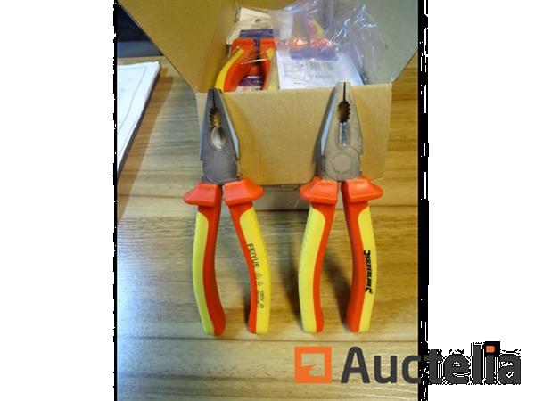 Grote foto 10 ge soleerde universele elektricientang doe het zelf en verbouw gereedschappen en machines