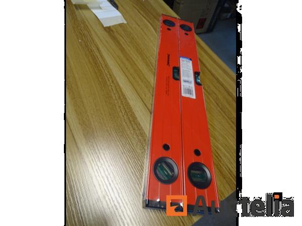 Grote foto set van 2 professionele waterpassen van versterkt aluminium silverline expert doe het zelf en verbouw gereedschappen en machines