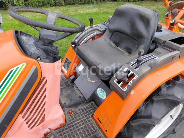 Grote foto hinomoto c14 4x4 frees kubota rs130 agrarisch tractoren