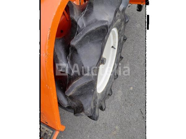 Grote foto hinomoto c14 4x4 frees kubota rs130 agrarisch tractoren