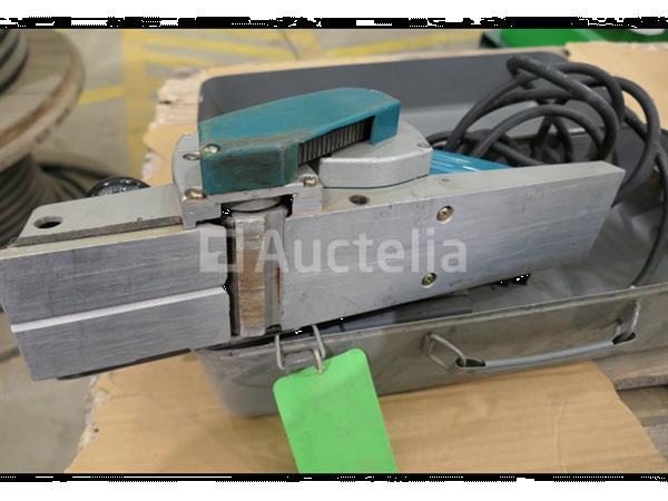 Grote foto ref r4601 makita 1100 elektrische schaafmachine doe het zelf en verbouw ijzerwaren en bevestigingsmiddelen