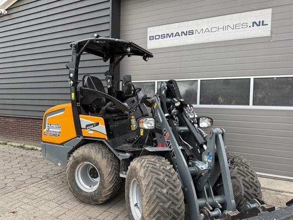 Grote foto giant g2700 hd minishovel kniklader demo 2025 50 uur agrarisch shovels