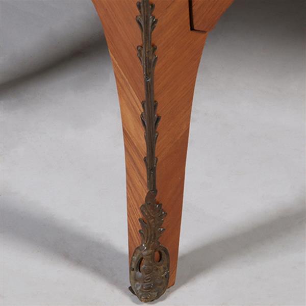 Grote foto grote louis xv stijl commode ca 1890 rijkelijk ingelegd en met brons beslagen no.342005 antiek en kunst stoelen en banken