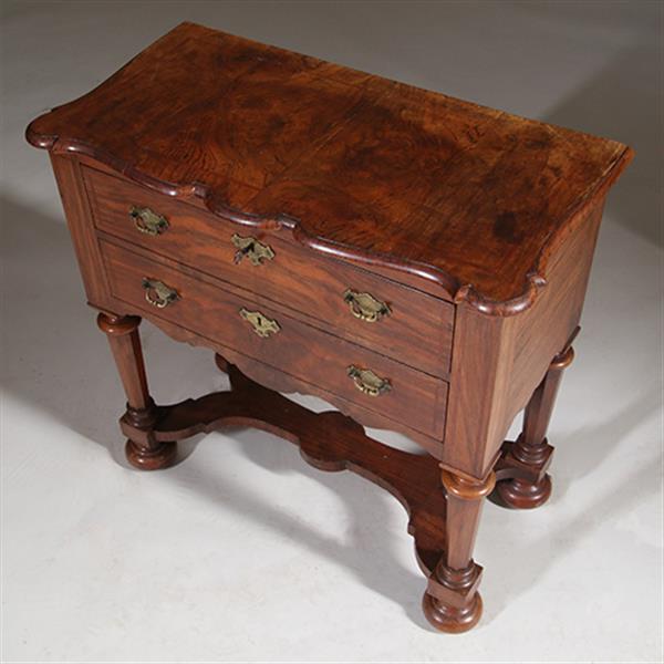 Grote foto kleine wortelnoten kruisvoet commode ca 1715 mooie patina no.342010 antiek en kunst stoelen en banken