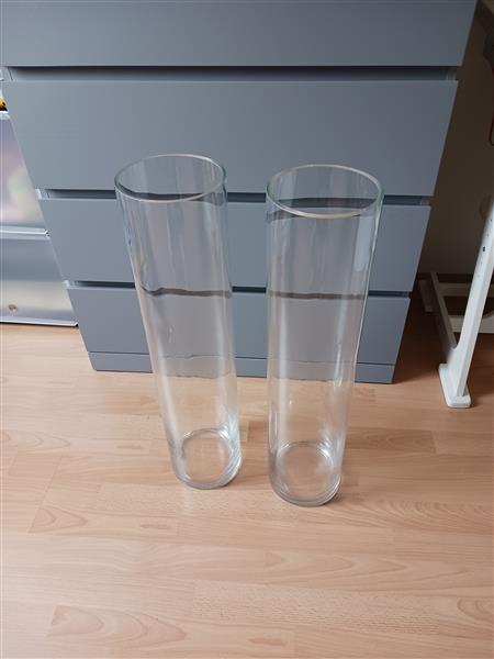 Grote foto 2 hoge glazen vazen huis en inrichting kamerplanten en bloempotten