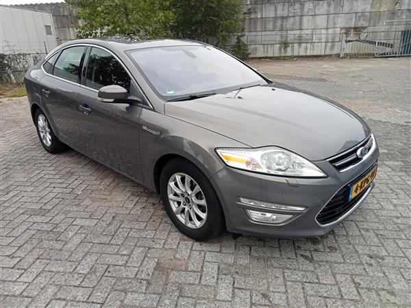 Grote foto ford mondeo hatchback 1.6 tdci full options 2013 auto ford