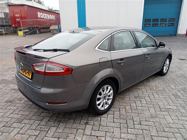 Grote foto ford mondeo hatchback 1.6 tdci full options 2013 auto ford