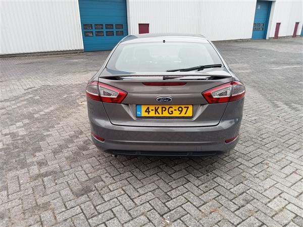 Grote foto ford mondeo hatchback 1.6 tdci full options 2013 auto ford