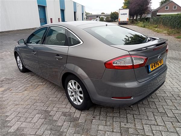 Grote foto ford mondeo hatchback 1.6 tdci full options 2013 auto ford
