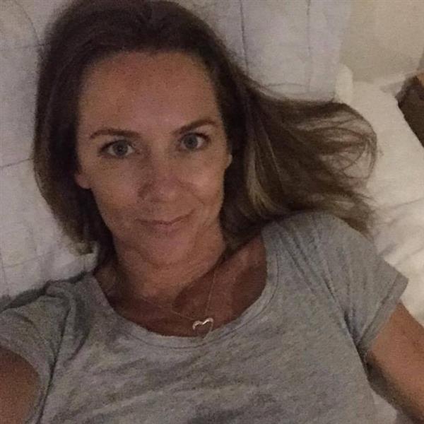 Grote foto zit jij ook vol levenslust contacten en berichten vrouw zoekt man