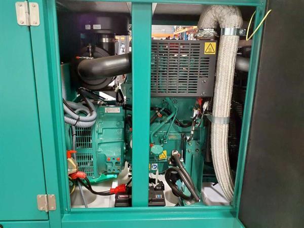 Grote foto cummins c44d5eq s 44kva generator doe het zelf en verbouw aggregaten