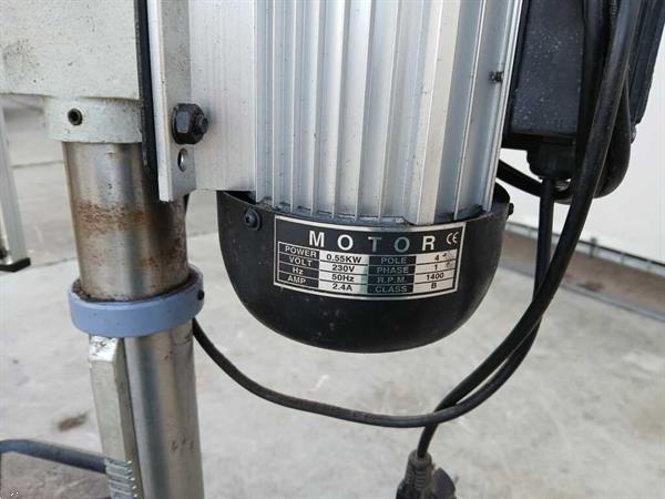 Grote foto tafelkolomboor doe het zelf en verbouw ijzerwaren en bevestigingsmiddelen