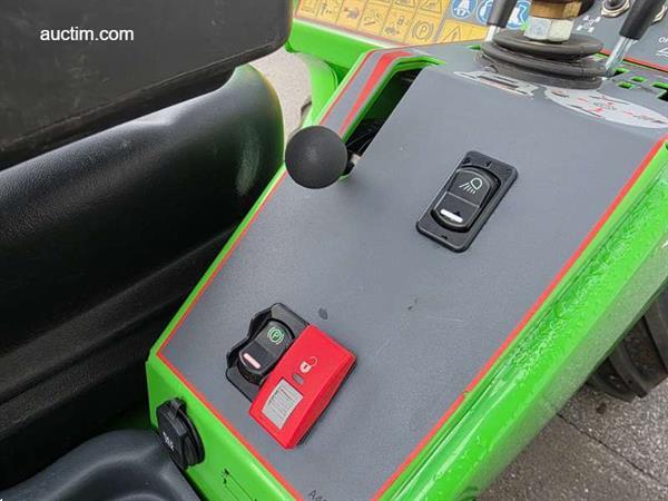 Grote foto avant 635 tdl kniklader 2022 agrarisch shovels