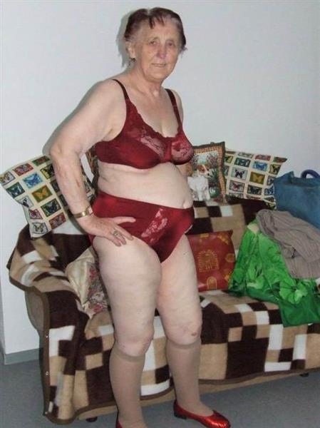 Grote foto jeugdige senior wil graag nog genieten erotiek vrouw zoekt mannelijke sekspartner