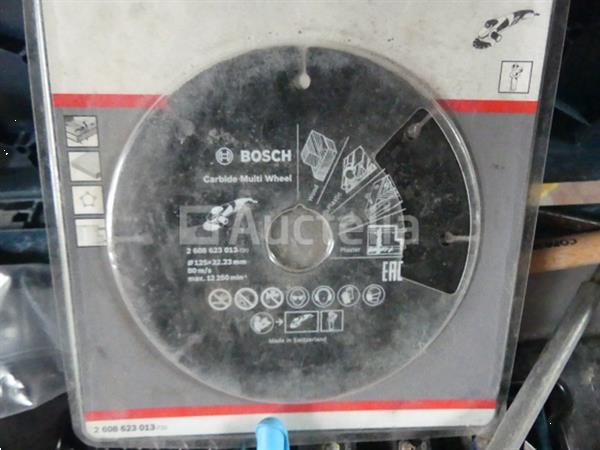 Grote foto waterdichte kofferbak en diverse gereedschappen doe het zelf en verbouw gereedschappen en machines