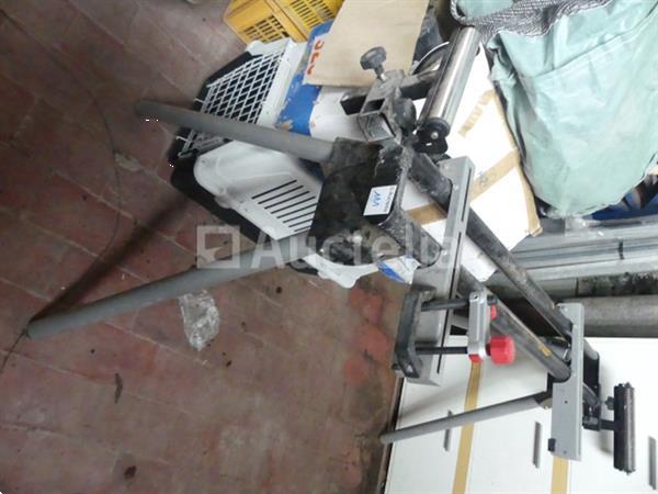 Grote foto verstekzaag houder doe het zelf en verbouw gereedschappen en machines