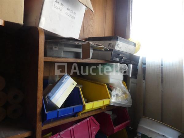 Grote foto diverse ijzerwaren en handgereedschap doe het zelf en verbouw gereedschappen en machines