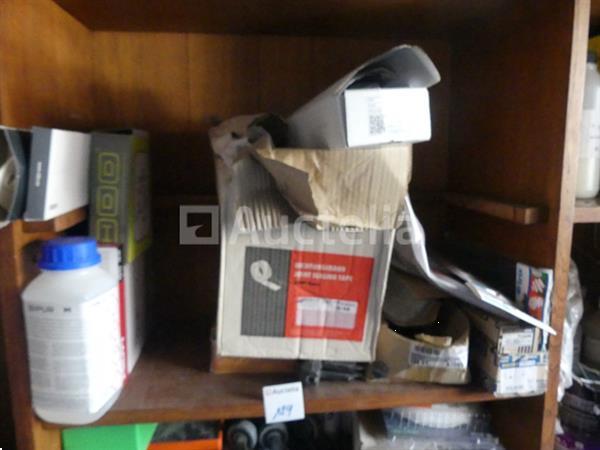 Grote foto diverse ijzerwaren en handgereedschap doe het zelf en verbouw gereedschappen en machines