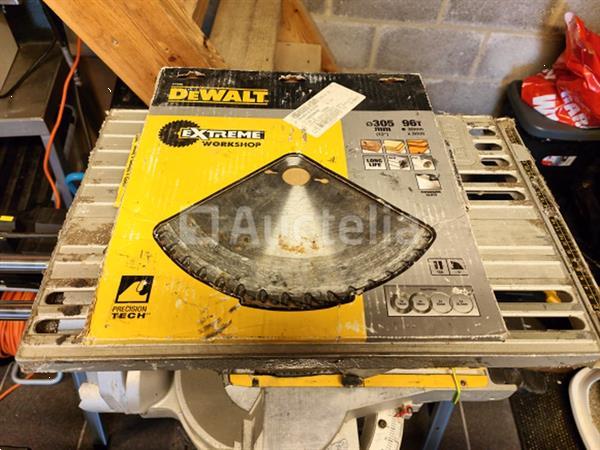 Grote foto dewalt verstekzaag d27111 doe het zelf en verbouw ijzerwaren en bevestigingsmiddelen