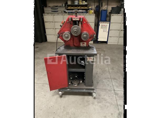 Grote foto metaalindustrie doe het zelf en verbouw ijzerwaren en bevestigingsmiddelen