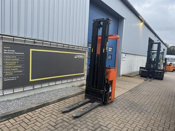 Grote foto vs 22453 triplex sta stapelaar rocla 5900mm freelift doe het zelf en verbouw hefwerktuigen