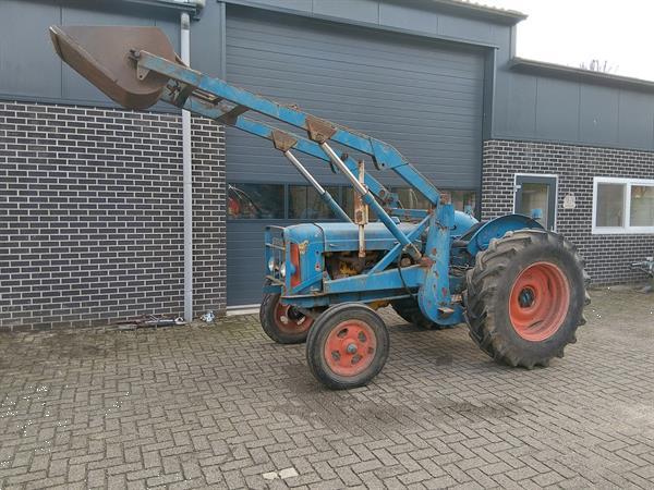 Grote foto fordson major diesel met voorlader agrarisch tractoren