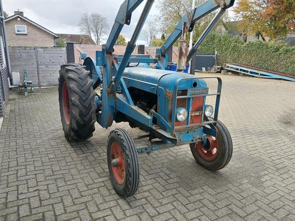 Grote foto fordson major diesel met voorlader agrarisch tractoren