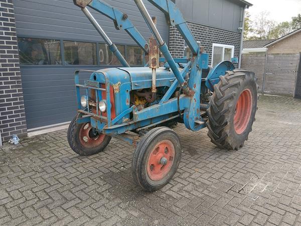 Grote foto fordson major diesel met voorlader agrarisch tractoren