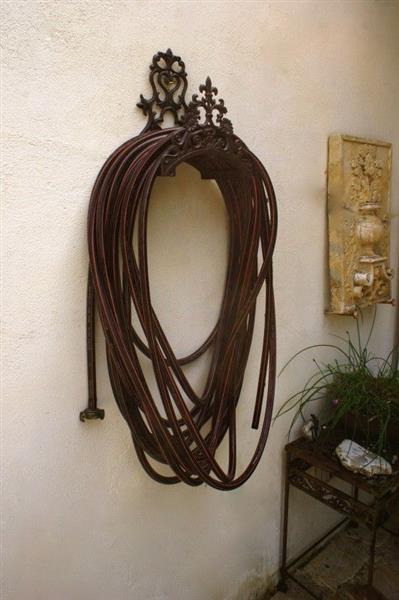 Grote foto waterslanghouder metalen houder weerbestendig gietijzer bruin tuin en terras tuindecoratie