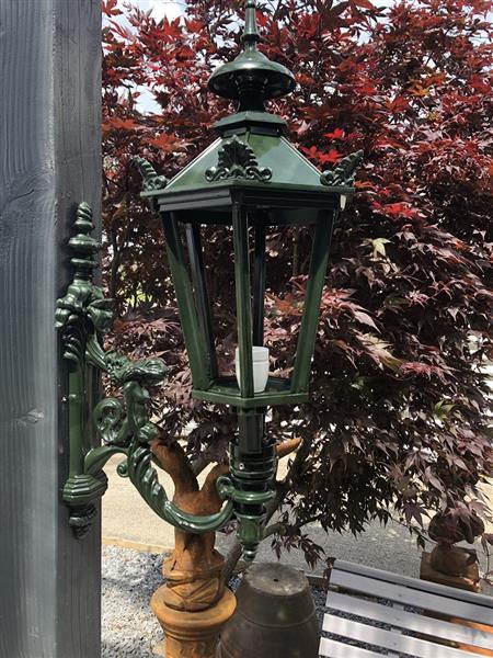 Grote foto wand buitenlamp maas alu gegoten met lampenfitting en glas. tuin en terras verlichting