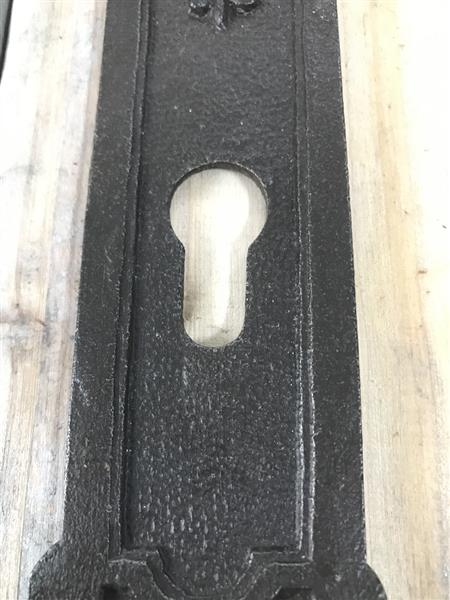 Grote foto 1 deurplaat vintage engel ijzer bruin van begin van de eeuw antiek beslag pz 92 mm. doe het zelf en verbouw materialen en producten