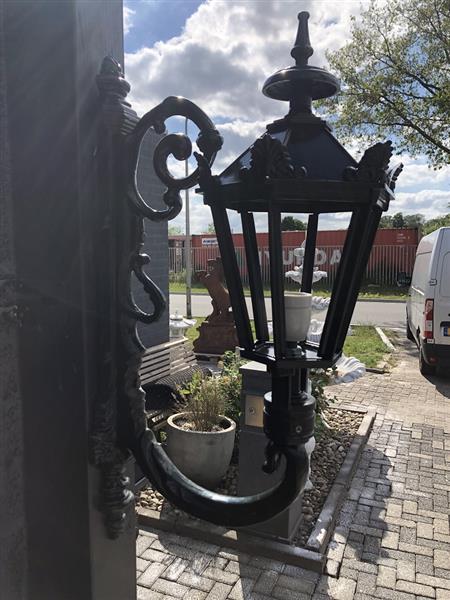 Grote foto prachtige landelijke buitenlamp maastricht donkergroen tuin en terras verlichting